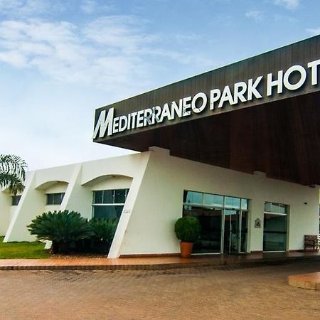 Mediterrâneo Park Hotel Três Lagoas Buitenkant foto