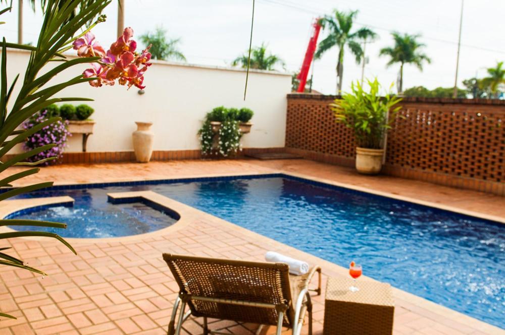 Mediterrâneo Park Hotel Três Lagoas Buitenkant foto